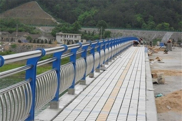 杭州不锈钢桥梁灯光护栏